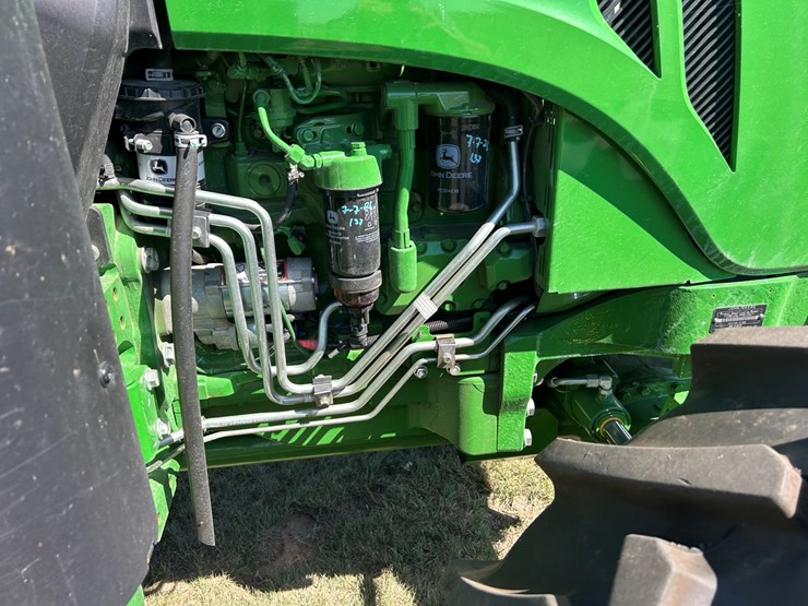 2024-john-deere-6135e-image-15