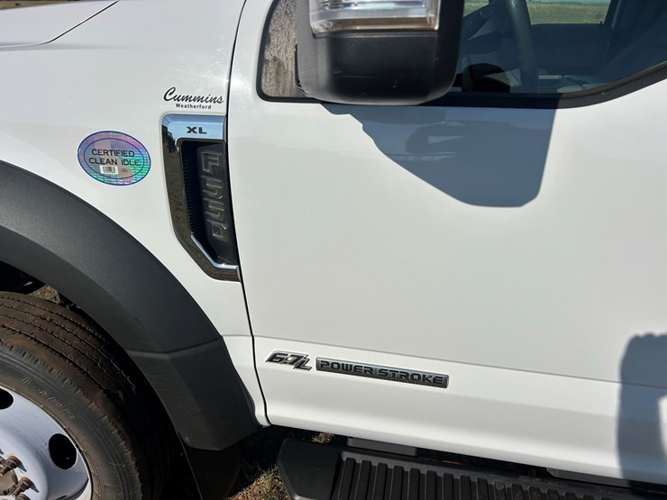 2017-ford-f550-image-12