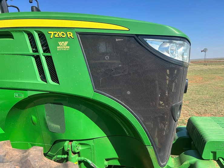 2014-john-deere-7210r-image-17