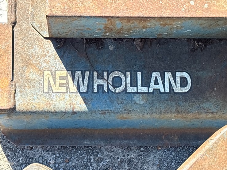 new-holland-930b-image-5