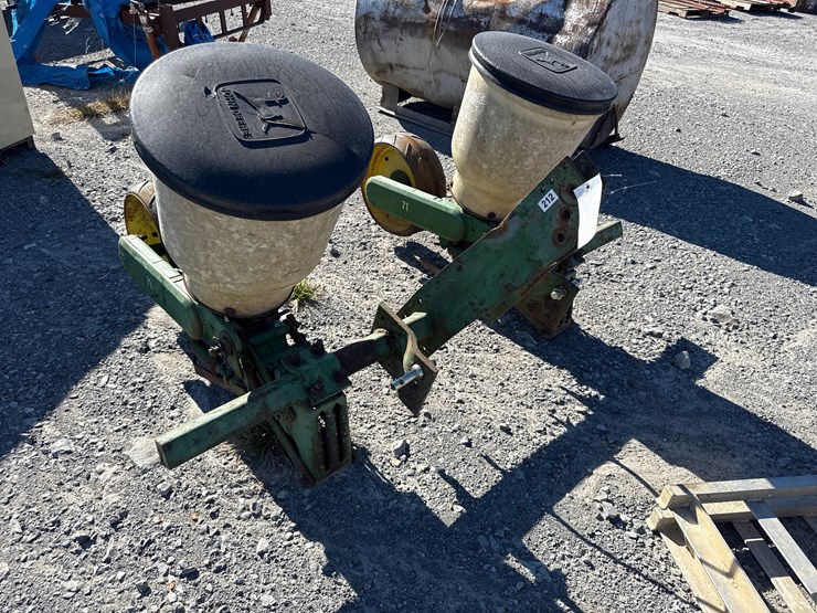 john-deere-2-image-1