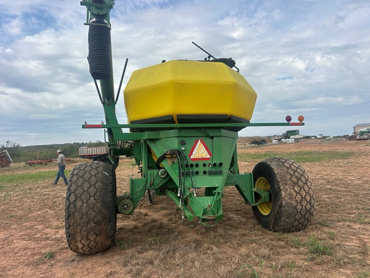 john-deere-1900-image-4
