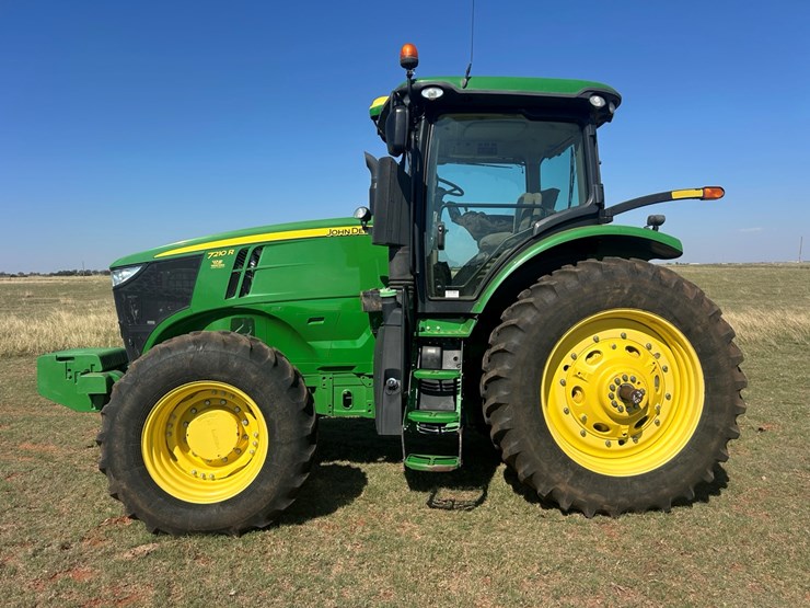 2014-john-deere-7210r-image-36