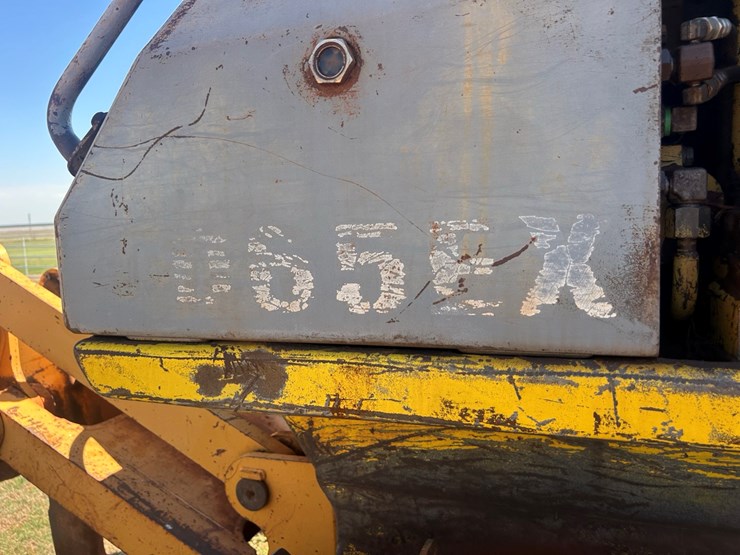komatsu-d65ex-image-21