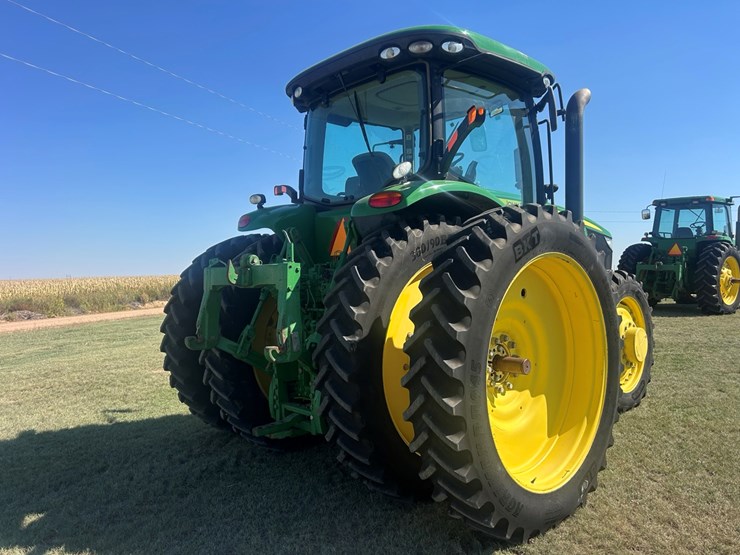 2012-john-deere-7215r-image-3