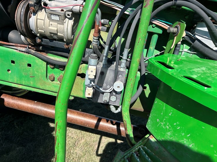 1993-john-deere-4960-image-37