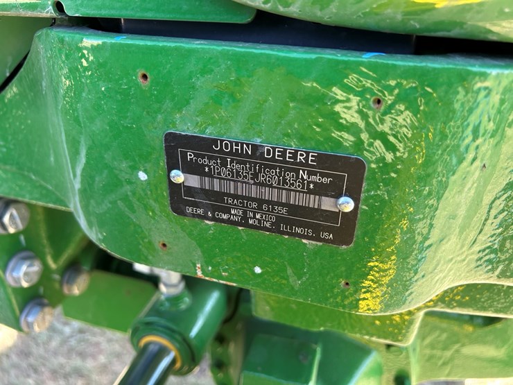 2024-john-deere-6135e-image-33
