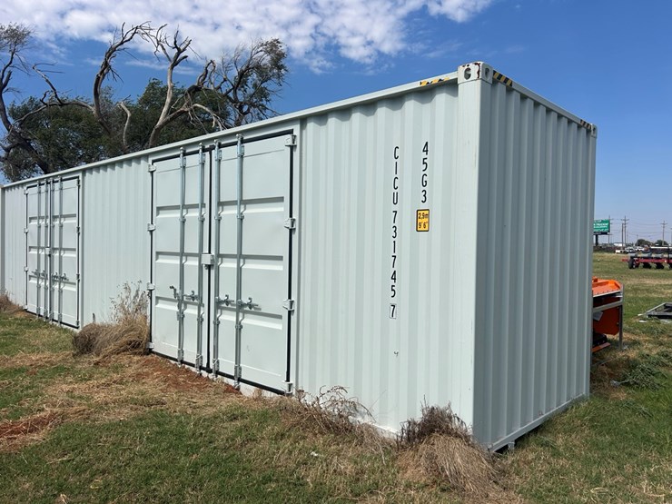 #40-•-2025-shipping-container-image-2