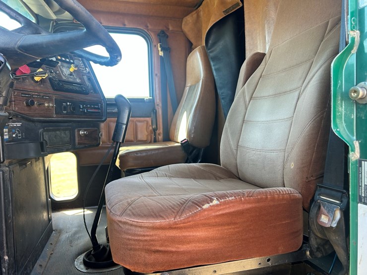 1999-caterpillar-c12-image-24