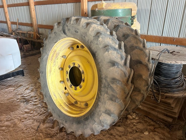 2005-john-deere-8420-image-43