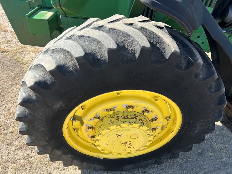 john-deere-4850-image-33