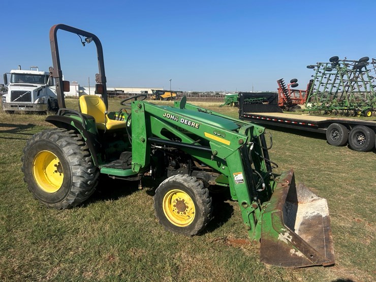 john-deere-4400-image-1