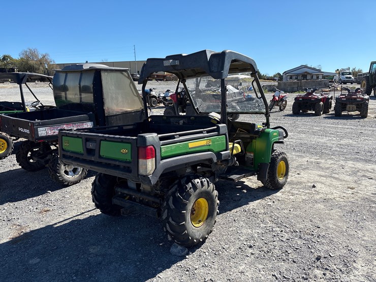 john-deere-gator-hpx-image-3