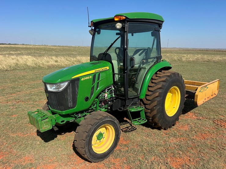john-deere-4066r-image-1