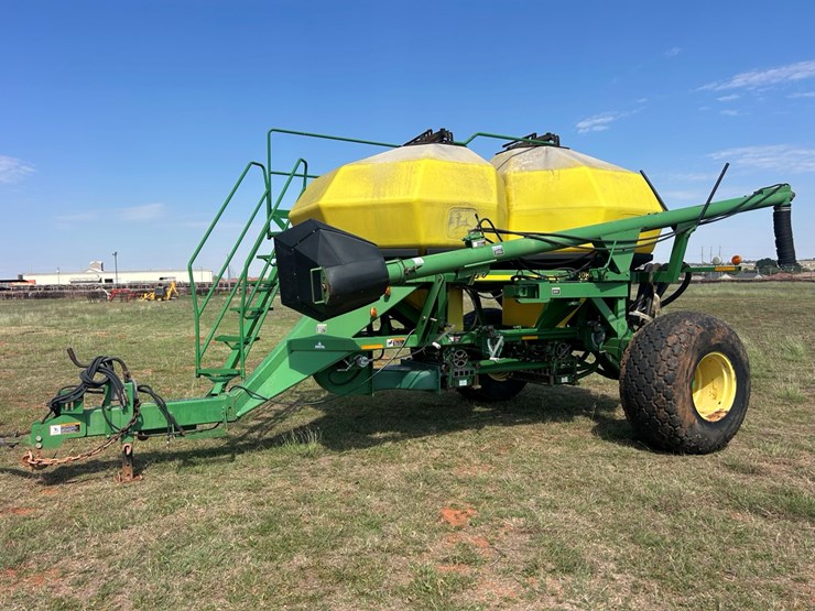 john-deere-1900-image-1