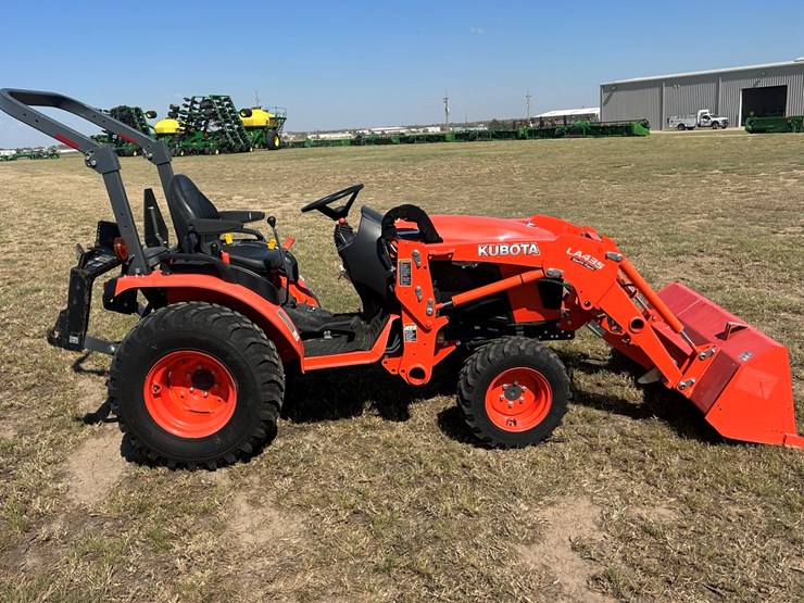 #47-•-2021-kubota-b2601-image-24
