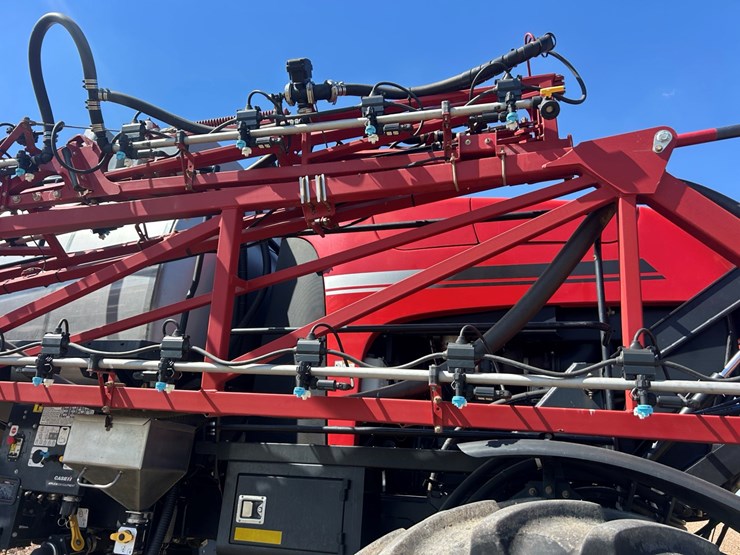 2020-case-ih-patriot-4440-image-27