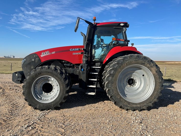 2022-case-ih-magnum-340-image-2