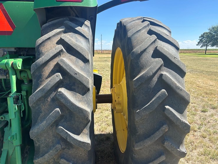 2005-john-deere-8420-image-11
