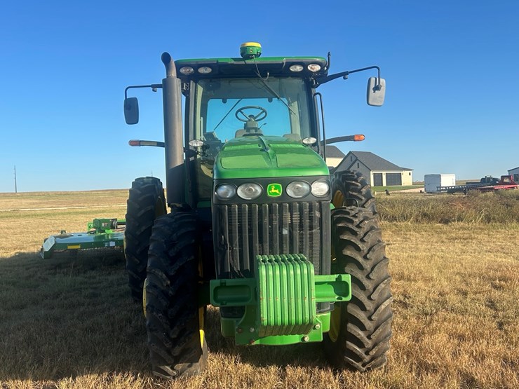 2010-john-deere-8225r-image-36