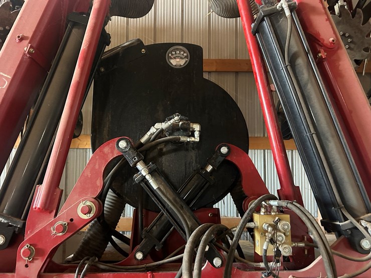 2023-case-ih-1235-image-6