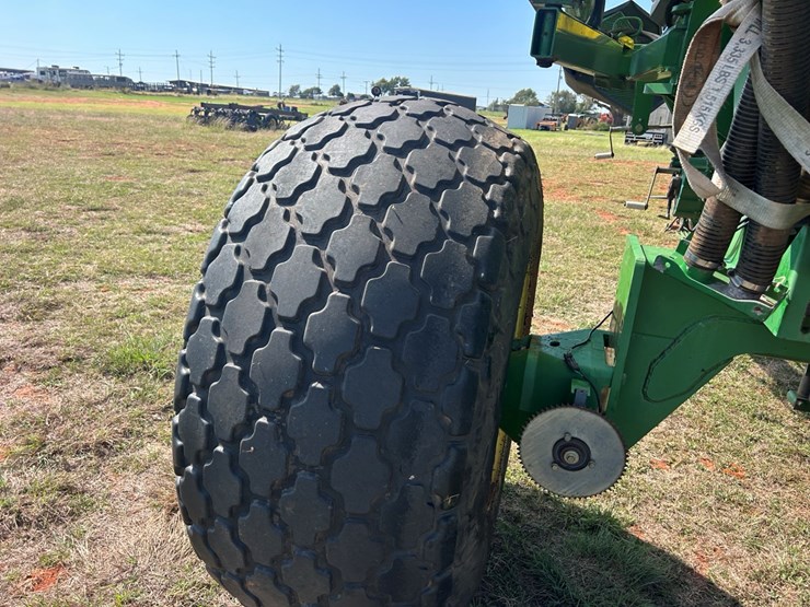 john-deere-1900-image-7