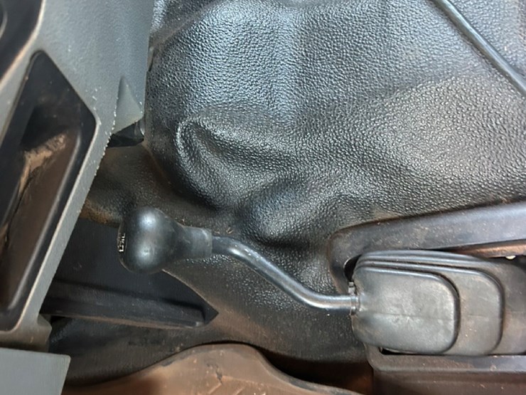 2011-ford-f250-image-26