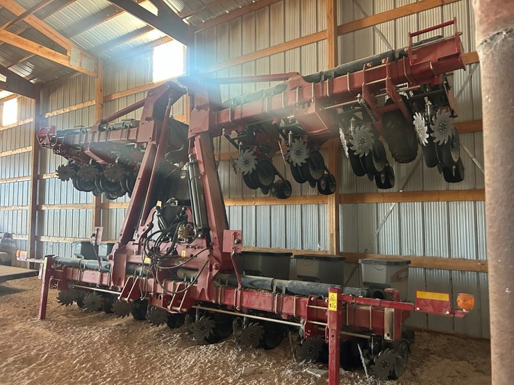 2023-case-ih-1235-image-3