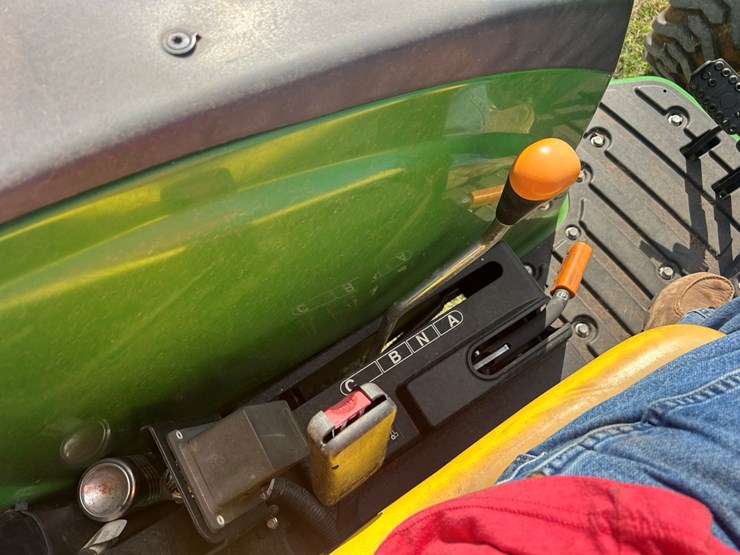 john-deere-4066m-image-19