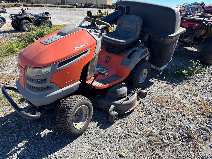 husqvarna-yth2348-image-2