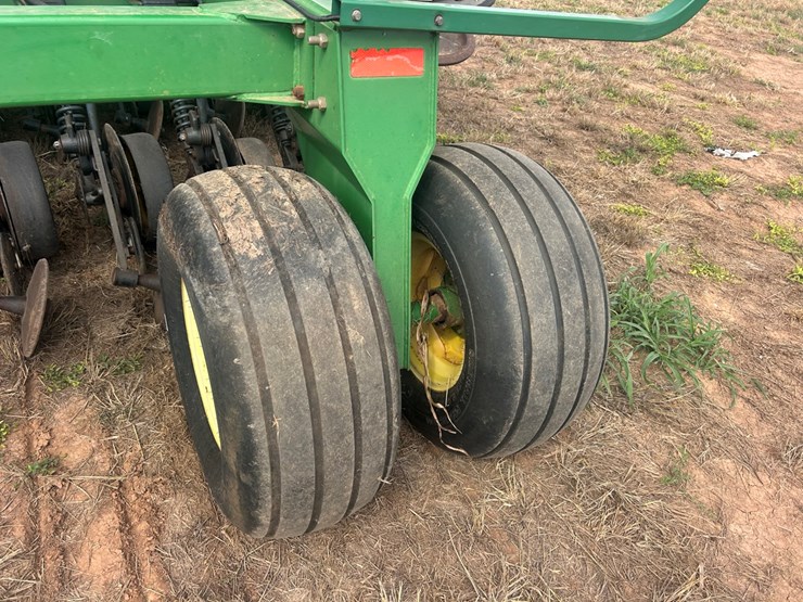 john-deere-1850-image-6