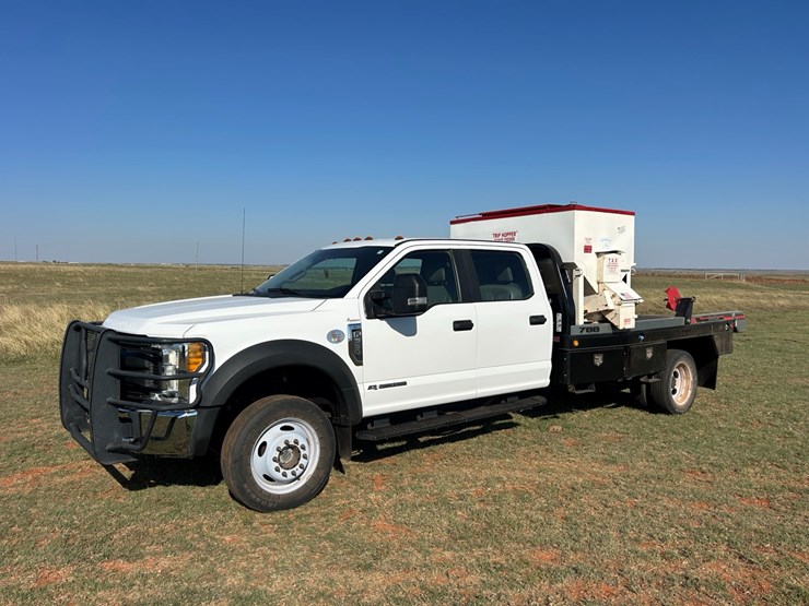 2017-ford-f550-image-1