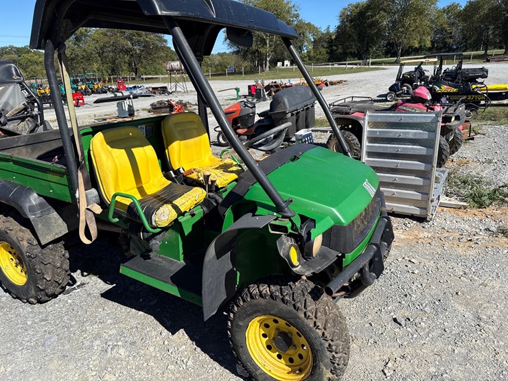 john-deere-gator-image-7