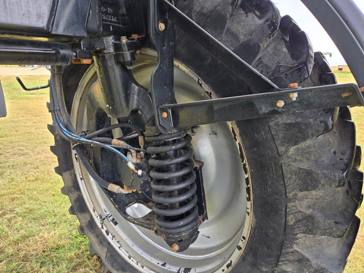 case-ih-patriot-3320-image-6