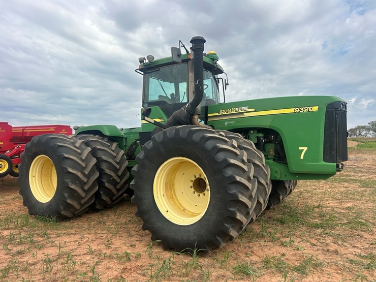 john-deere-9320-image-1