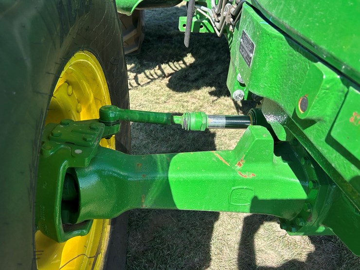 2024-john-deere-6135e-image-19