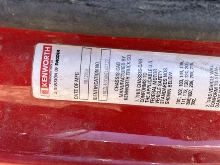 2017-kenworth-t880-image-38