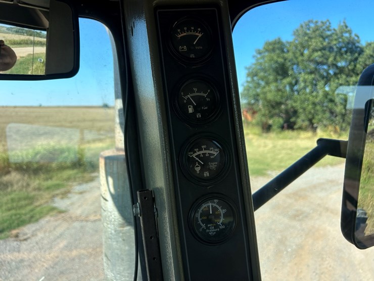 2000-case-ih-9370-image-28