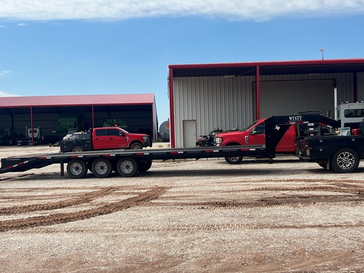 #34-•-2024-wyatt-gn-flatbed-image-1