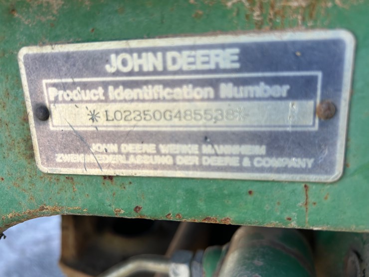 john-deere-2350-image-8