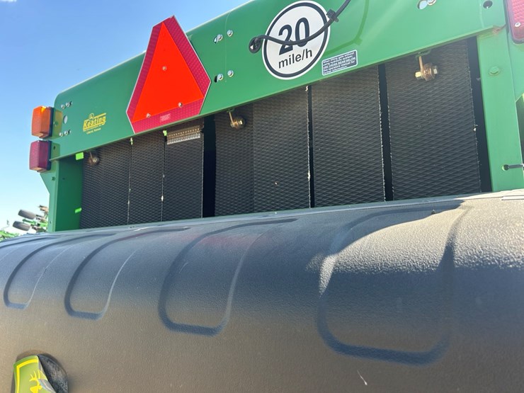 2022-john-deere-560r-image-6