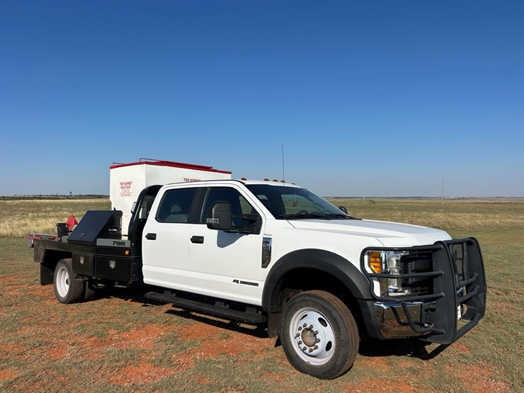 2017-ford-f550-image-28