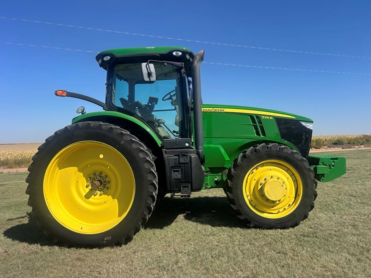 2012-john-deere-7215r-image-2