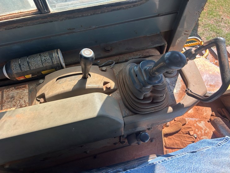 komatsu-d65ex-image-25