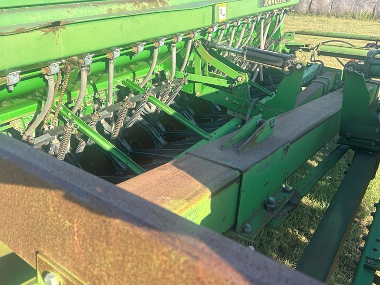 john-deere-450-image-17