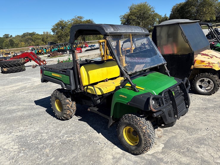 john-deere-gator-hpx-image-4