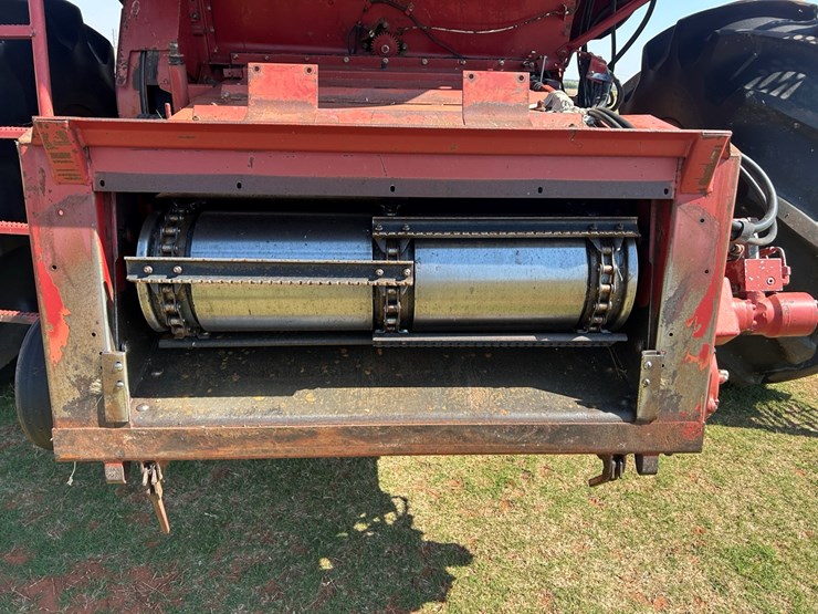 2004-case-ih-2388-image-22
