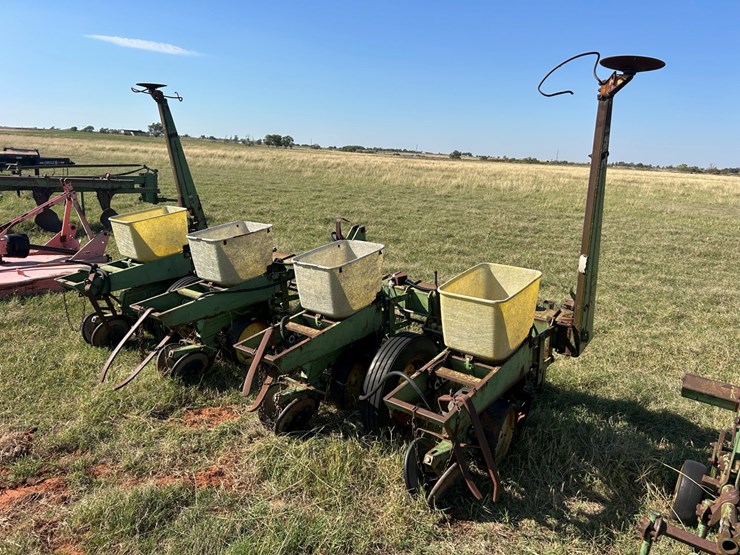 john-deere-7100-image-4