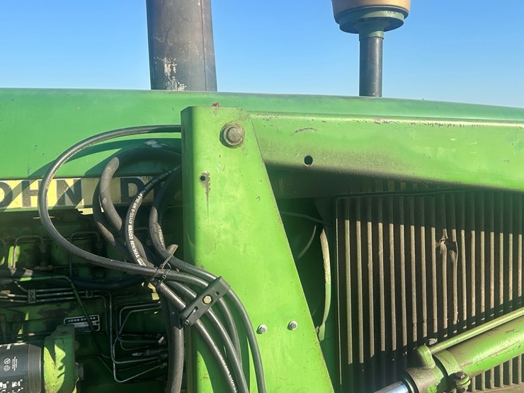 john-deere-4240-image-40