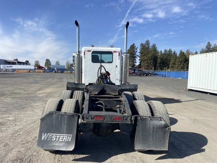 1984-peterbilt-359-image-4